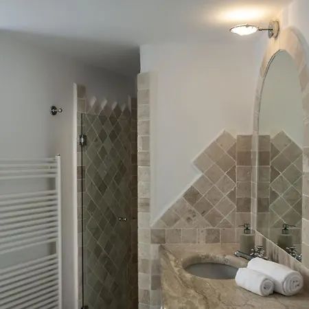 Pevero Vista Mare Con Piscina E Palestra Villa *