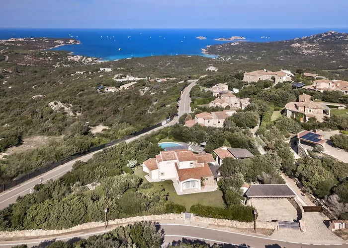 Pevero Vista Mare Con Piscina E Palestra *