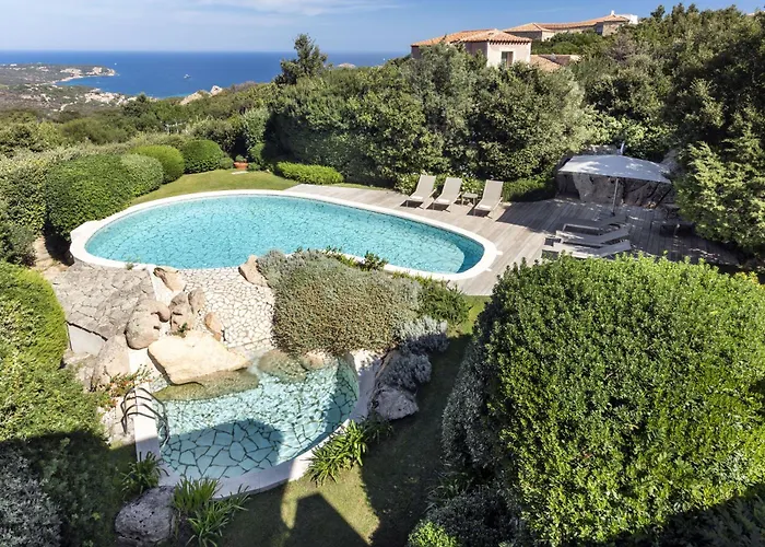 Pevero Vista Mare Con Piscina E Palestra ヴィラ