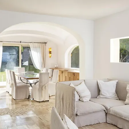 Pevero Vista Mare Con Piscina E Palestra Villa