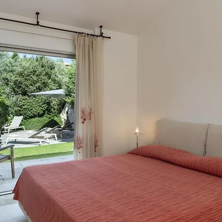 Pevero Vista Mare Con Piscina E Palestra Вилла Abbiadori