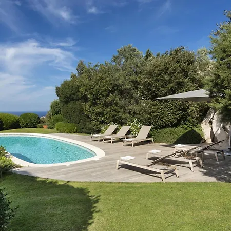 Pevero Vista Mare Con Piscina E Palestra Вилла